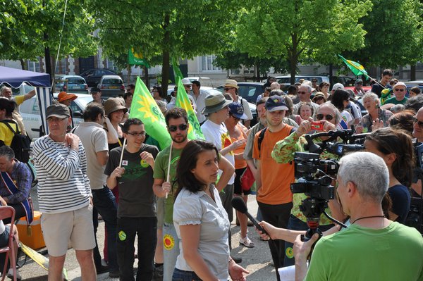 Manifestation antinucléaire à Nogent-sur-Seine (2011)