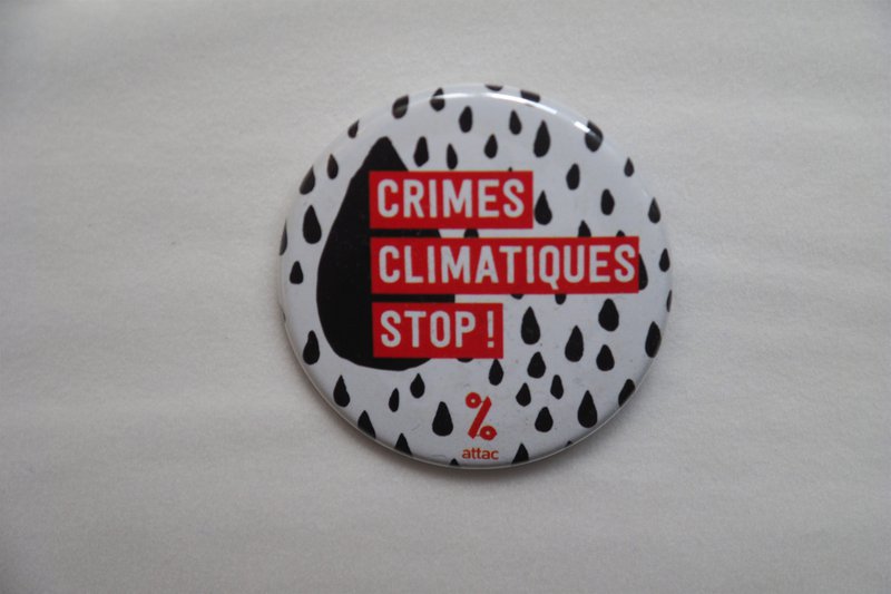 CRIMES CLIMATIQUES STOP ! (2015)