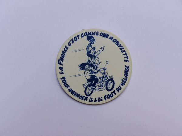 La France c'est comme une mobylette (1983)